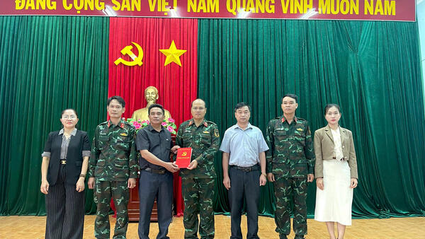 LÃNH ĐẠO ĐẢNG ỦY, HĐND, UBND, UBMTTQ VIỆT NAM XÃ XỐP ĐẾN VIẾNG, THĂM VÀ ĐỘNG VIÊN LỰC LƯỢNG QUY TẬP HÀI CỐT LIỆT SĨ TẠI XÃ ĐĂK PÉK